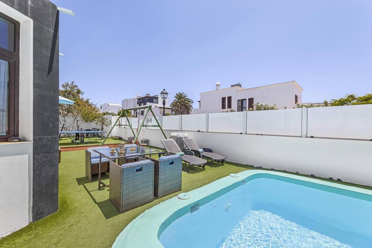 Villa Palacios Herrero Tahiche Exterior foto